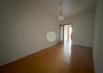 Four-room apartment Via G. Rossini, Ivrea - photo 3