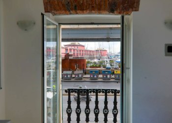 Monolocale Via Di Sottoripa, 78r 
 Centro Storico, Genova (zona Centro Storico) - foto 1