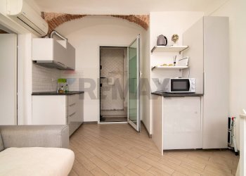 Monolocale Via Di Sottoripa, 78r 
 Centro Storico, Genova (zona Centro Storico) - foto 8