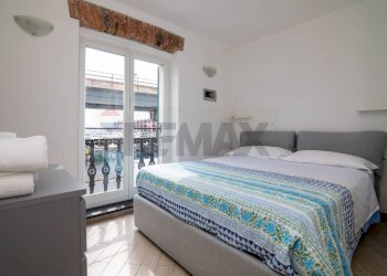 Monolocale Via Di Sottoripa, 78r 
 Centro Storico, Genova (zona Centro Storico) - foto 9