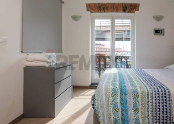 Monolocale Via Di Sottoripa, 78r 
 Centro Storico, Genova (zona Centro Storico) - foto 11