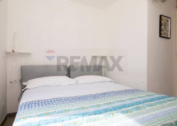 Monolocale Via Di Sottoripa, 78r 
 Centro Storico, Genova (zona Centro Storico) - foto 15