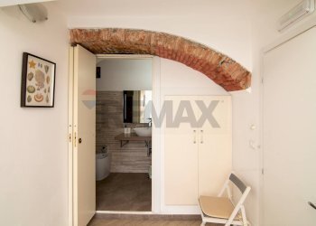 Monolocale Via Di Sottoripa, 78r 
 Centro Storico, Genova (zona Centro Storico) - foto 24