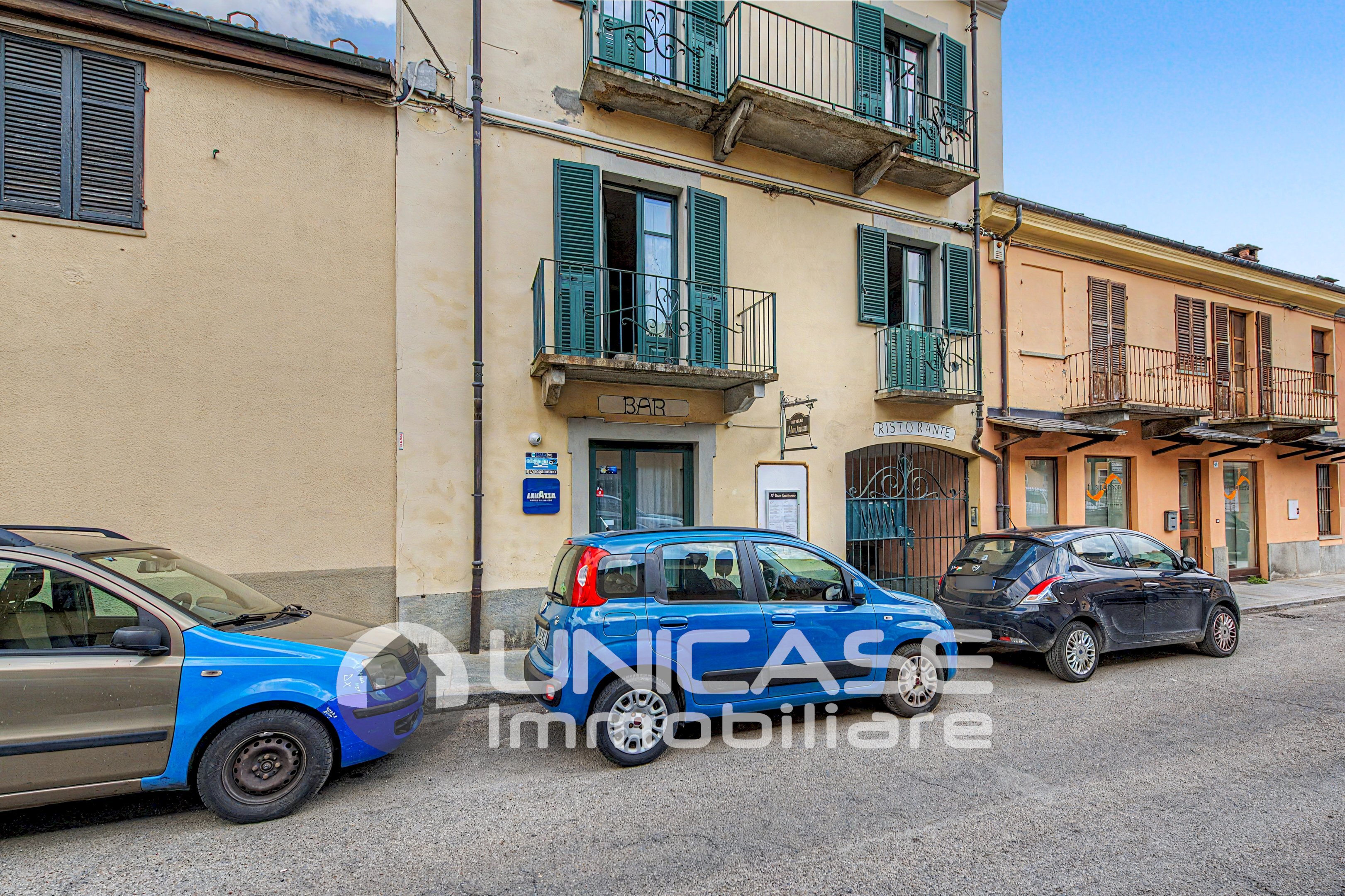 Facciata - Ristorante Via Caduti per la Libertà, 9, Torre Pellice - foto 1