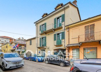 Facciata - Ristorante Via Caduti per la Libertà, 9, Torre Pellice - foto 2
