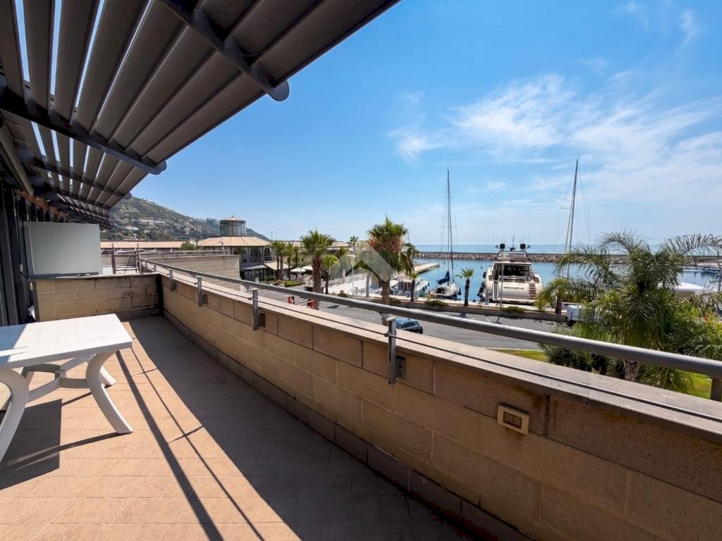 Two-room apartment Via Aurelia, San Lorenzo al Mare - photo 1