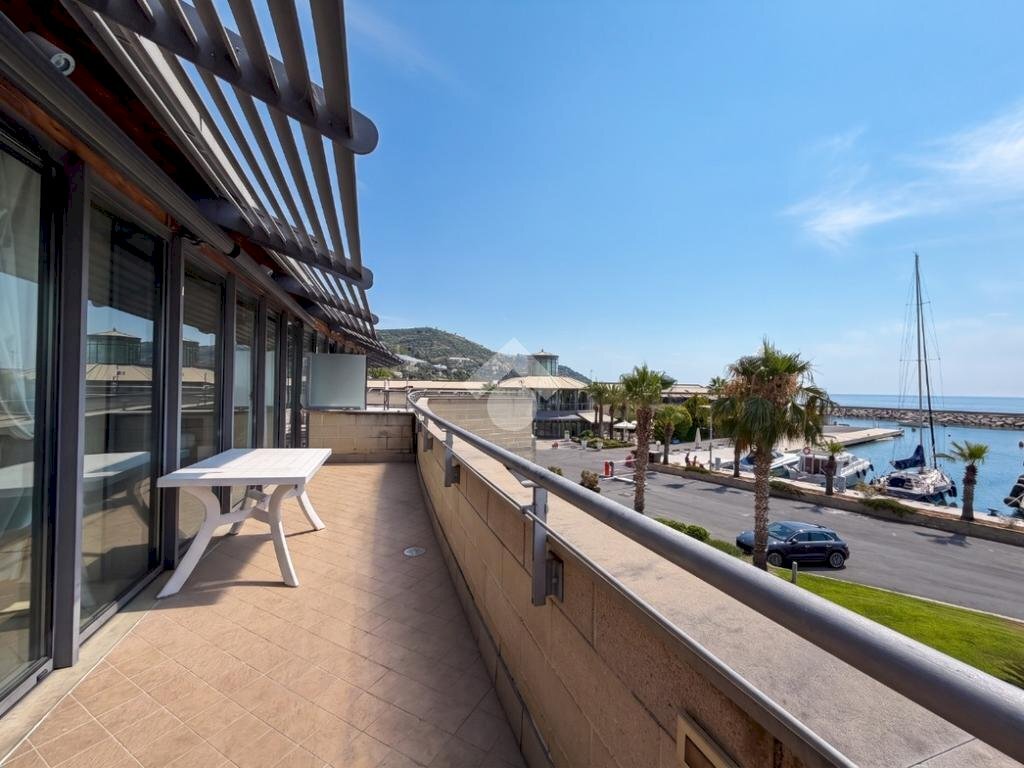 Two-room apartment Via Aurelia, San Lorenzo al Mare - photo 2