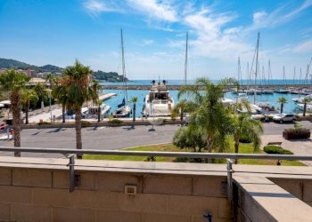 Two-room apartment Via Aurelia, San Lorenzo al Mare - photo 3