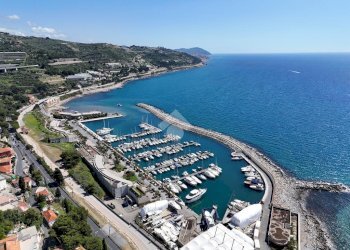 Two-room apartment Via Aurelia, San Lorenzo al Mare - photo 4