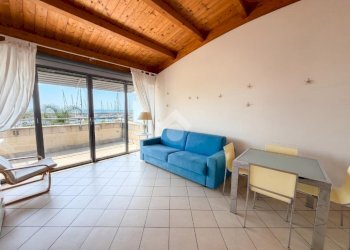 Two-room apartment Via Aurelia, San Lorenzo al Mare - photo 15