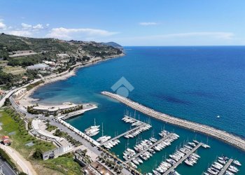 Two-room apartment Via Aurelia, San Lorenzo al Mare - photo 34