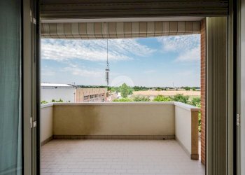 Three-room apartment Via Terramare, Zola Predosa - photo 8