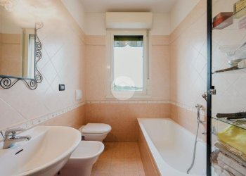 Three-room apartment Via Terramare, Zola Predosa - photo 16