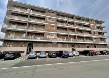 Four-room apartment Via Silvio Pellico, Carmagnola - photo 1