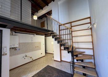 INGRESSO - Quadrilocale via del Borgo di San Pietro, 55, Bologna (zona Irnerio) - foto 5