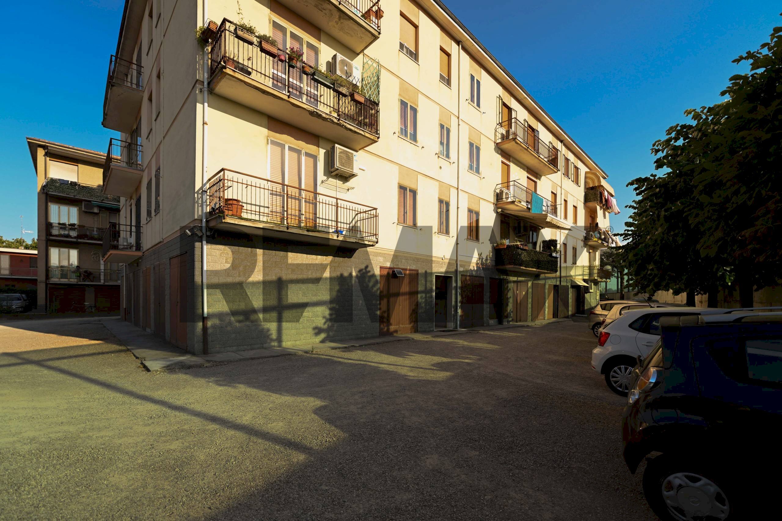 Bilocale Via respighi, 143 
 Modena est, Modena (zona Modena Est) - foto 1