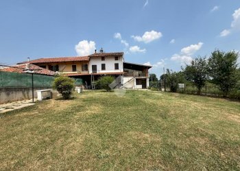Independent house Piazza Camillo Benso di Cavour, Isolabella - photo 2