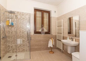 Independent house Via giachetti, Ciriè - photo 4