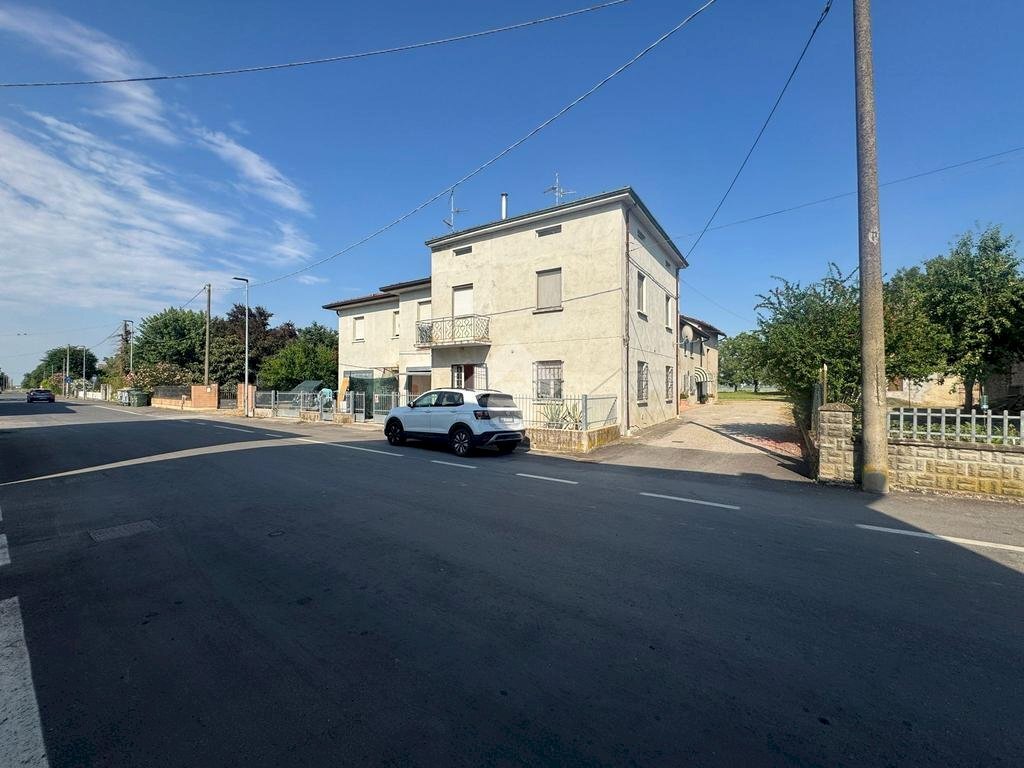 Casa semi indipendente Via canalino, Castelnovo di Sotto - foto 2