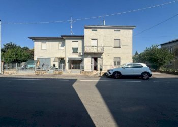 Semi-detached house Via canalino, Castelnovo di Sotto - photo 3