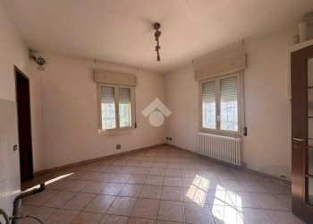 Semi-detached house Via canalino, Castelnovo di Sotto - photo 7