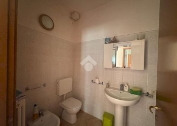 Semi-detached house Via canalino, Castelnovo di Sotto - photo 13