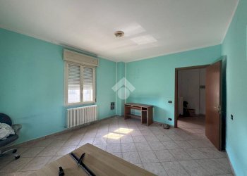 Semi-detached house Via canalino, Castelnovo di Sotto - photo 22