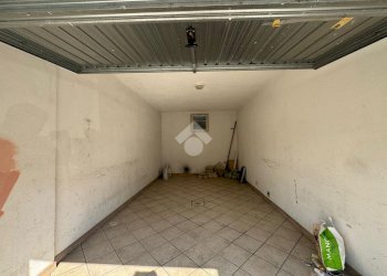 Semi-detached house Via canalino, Castelnovo di Sotto - photo 25
