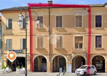Portion of a house Via Gramsci, Castelnovo di Sotto - photo 1