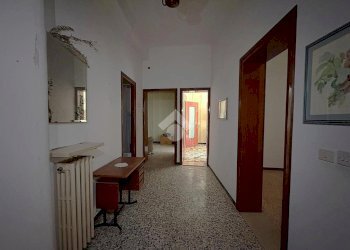 Portion of a house Via Gramsci, Castelnovo di Sotto - photo 11