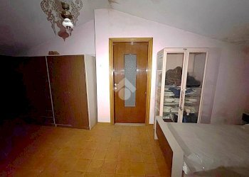 Portion of a house Via Gramsci, Castelnovo di Sotto - photo 31