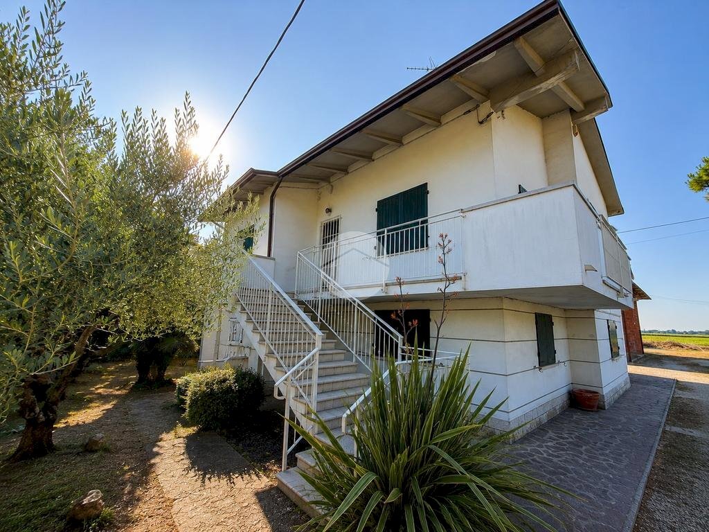 Villa Via crociarone, Cervia - photo 1