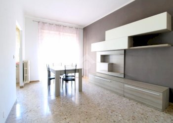 Two-room apartment Strada C. Borgeisa, Rivoli - photo 1