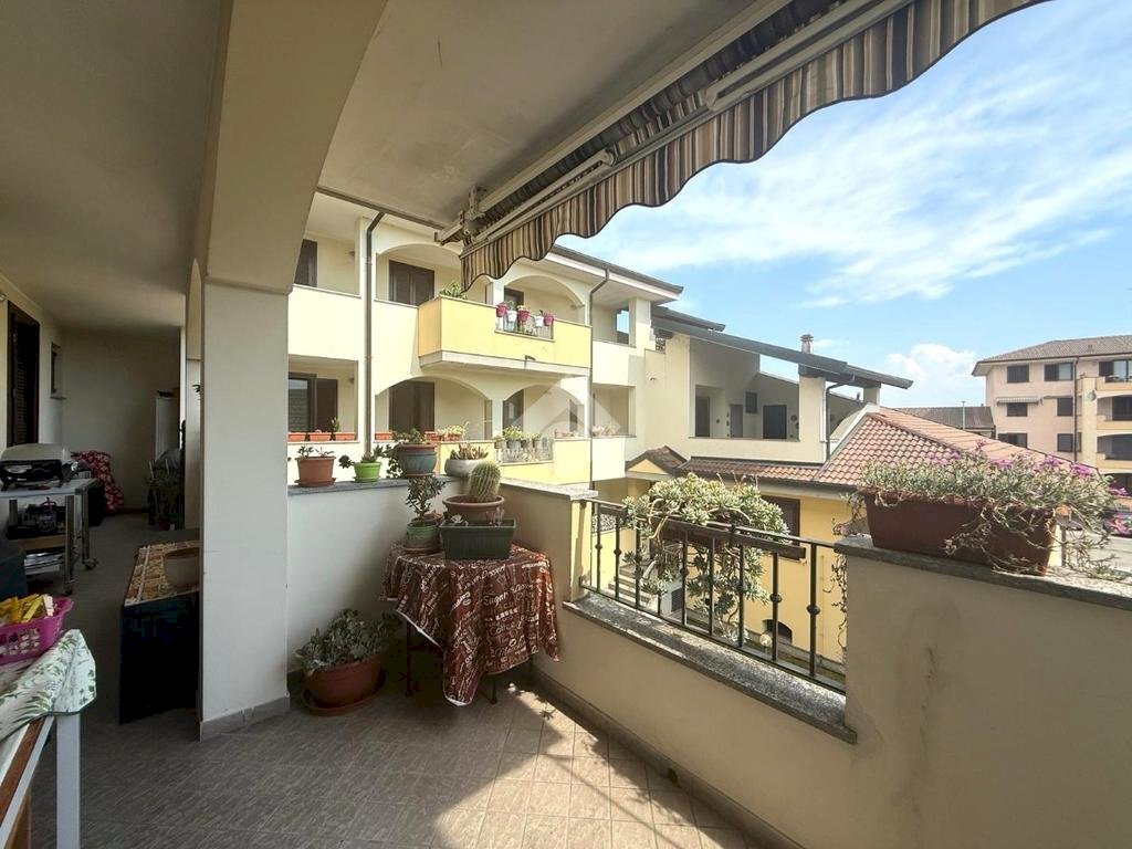 Four-room apartment Via Perone, Trecate - photo 3