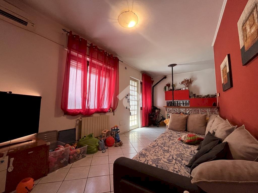 Semi-detached house Via Giacomo Matteotti, Galliate - photo 3