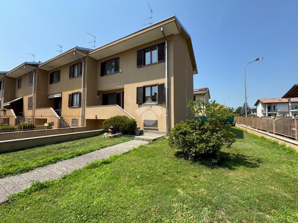 Terraced Villa Str. Privata Iris, Cameri - photo 2