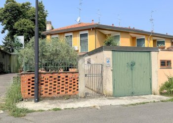 Terraced Villa Via villaggio ina, Cesate - photo 2