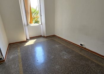 Quadrilocale VIA VITTORIO LEONARDI, Genova (zona Sestri Ponente) - foto 4