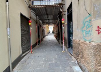 Four-room apartment vico dei Migliorini, Genova (neighborhood Centro Storico) - photo 15