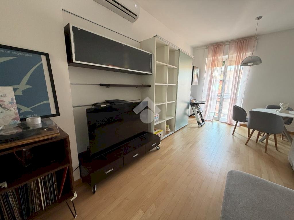 Three-room apartment Via Francesco Caracciolo, Milano - photo 3