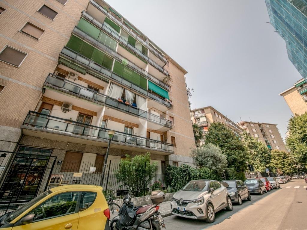Trilocale Via Privata Carlo Antonio Carlone, Milano (zona Bande Nere) - foto 2