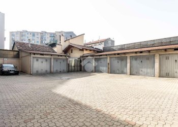 Box Via Stradella, Torino (zona Madonna Campagna) - foto 7