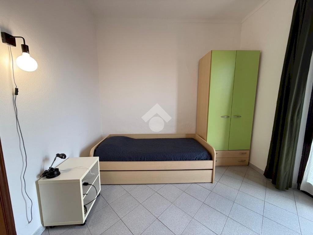 Three-room apartment Via Revello, Torino (neighborhood Cenisia) - photo 1