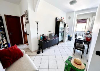 Bilocale Via Lorenteggio, Milano (zona Giambellino) - foto 2