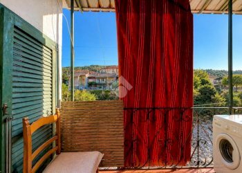 Bilocale Piazza Lavagnola, Savona (zona Lavagnola) - foto 1