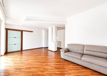 Quadrilocale Via Nazario Sauro, La Spezia (zona Pegazzano) - foto 21