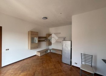 Bilocale Strada Fontana, Novara (zona Veveri) - foto 2