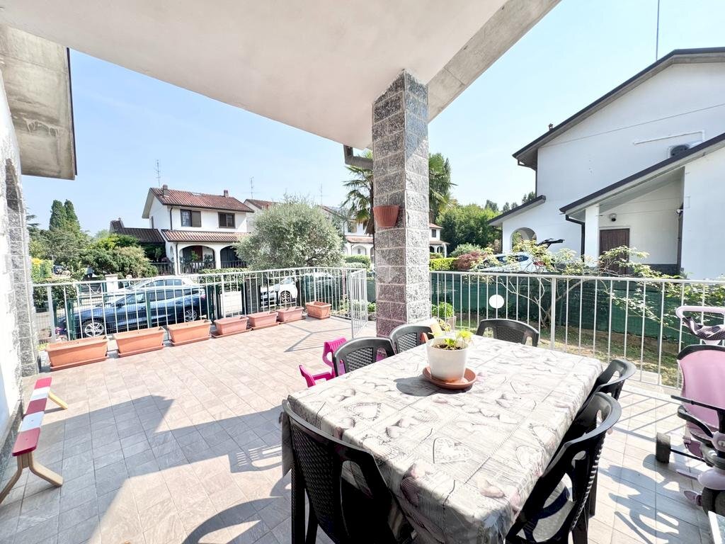 Terraced Villa Via aldo moro, Casarile - photo 3