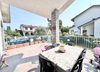 Terraced Villa Via aldo moro, Casarile - photo 3