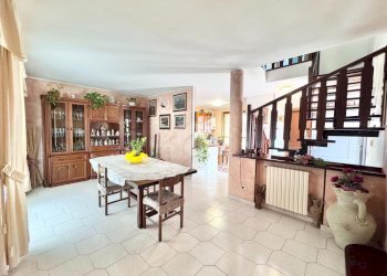 Terraced Villa Via aldo moro, Casarile - photo 5